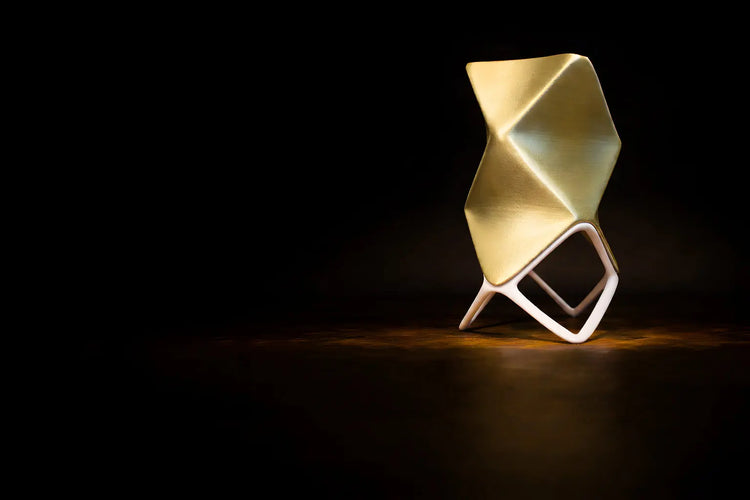 Moonelle luxury architectural table lamps designed for modern interiors. Sculptural lighting pieces crafted to balance light, form, and space in premium living environments.  بس.